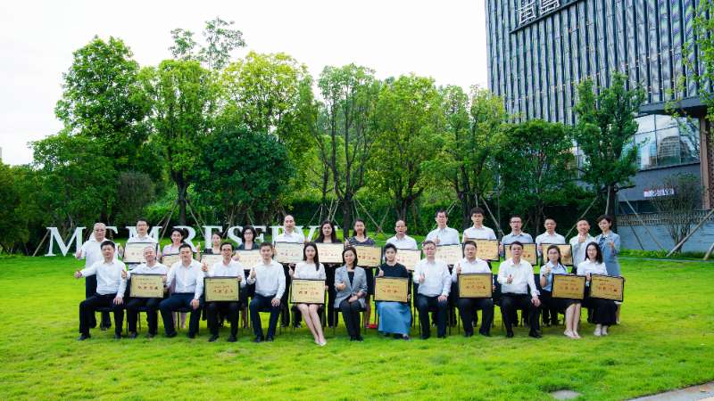 萬力達(dá)電氣獲評(píng)珠海市 “雙強(qiáng)” 企業(yè)稱號(hào)！