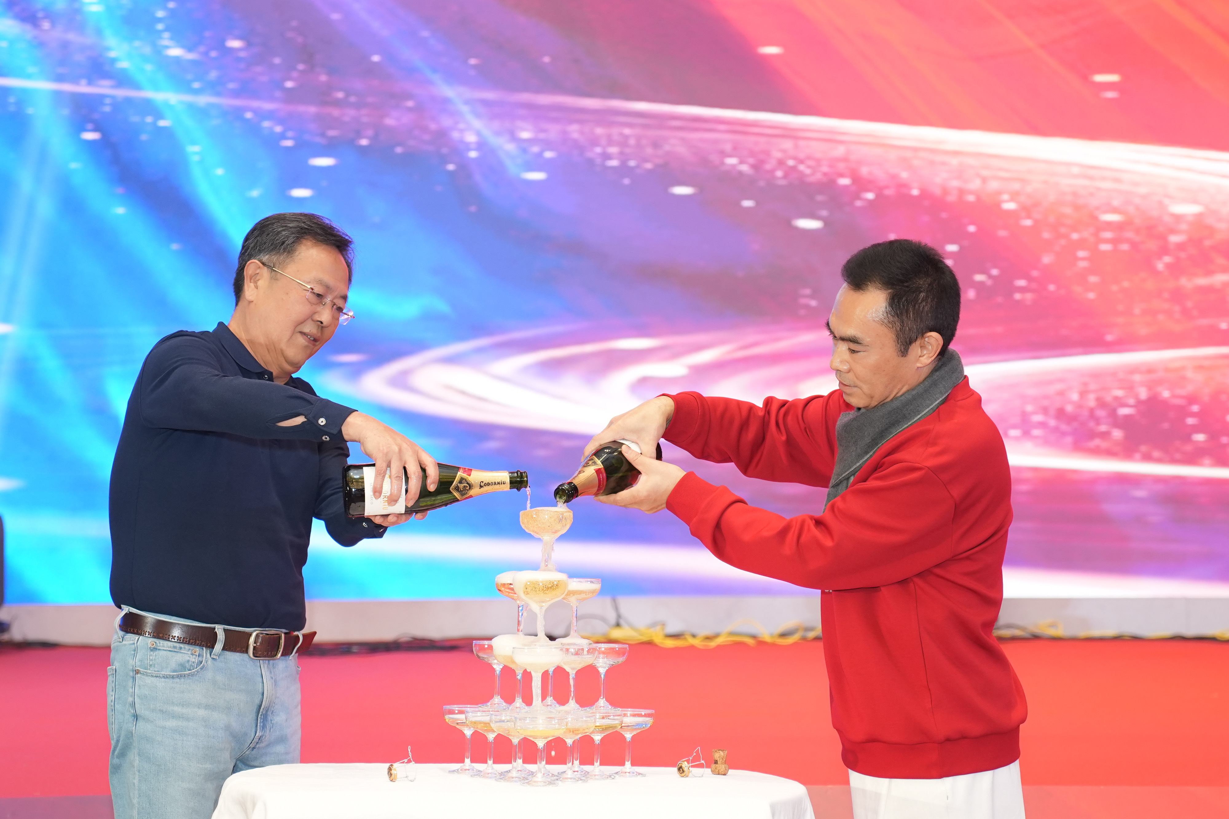 年會的每一幕，都是我們共同的珍藏